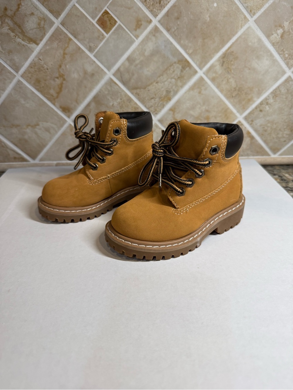 Freeman Kids Toddler Boots Size 6.5M Wheat Lace-Up Work Style Excellent Condit